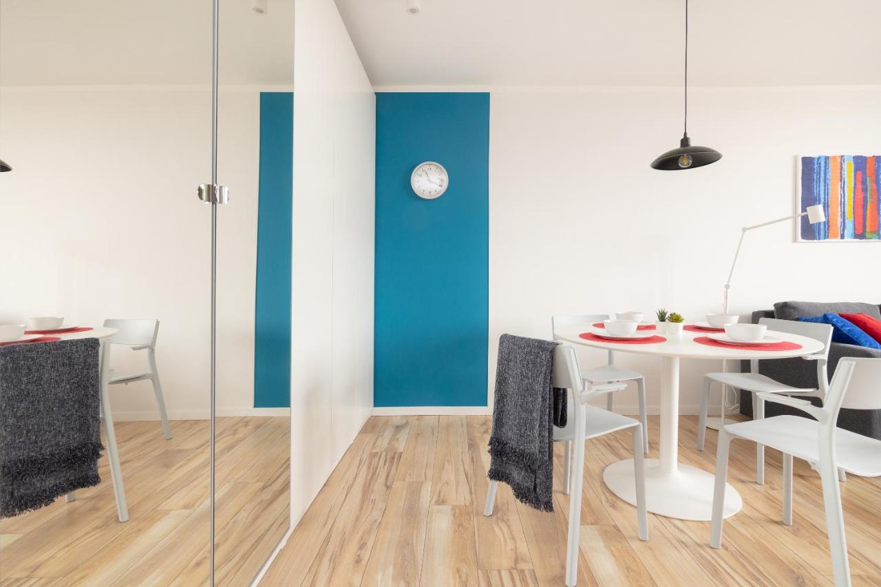 Beautiful 2 Rooms Flat With Balcony Varsovia Exterior foto